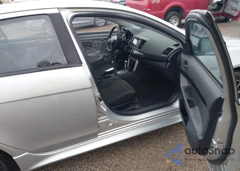 2017 Mitsubishi Lancer Es z USA, uszkodzony, nr VIN JA32V2FW0HU008457